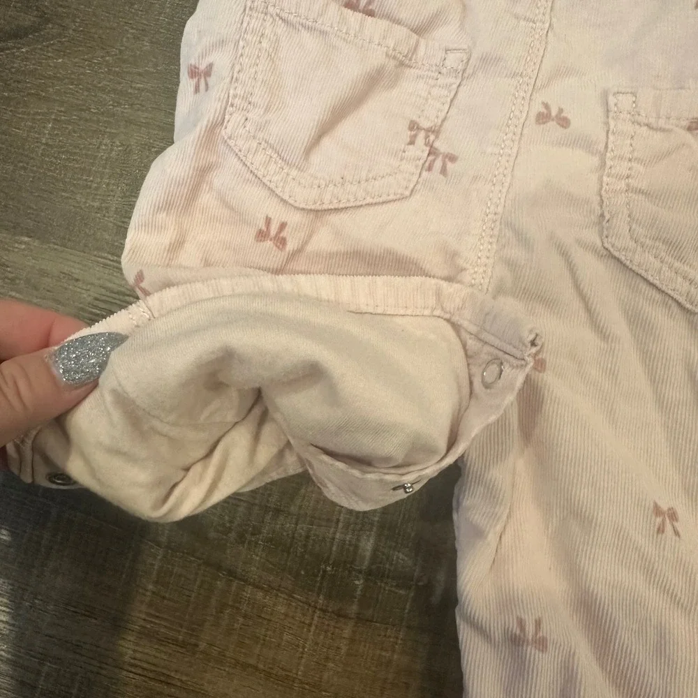 OshKosh B'gosh Pink Corduroy Bow Print Overalls 6m Baby Girl Vestbak